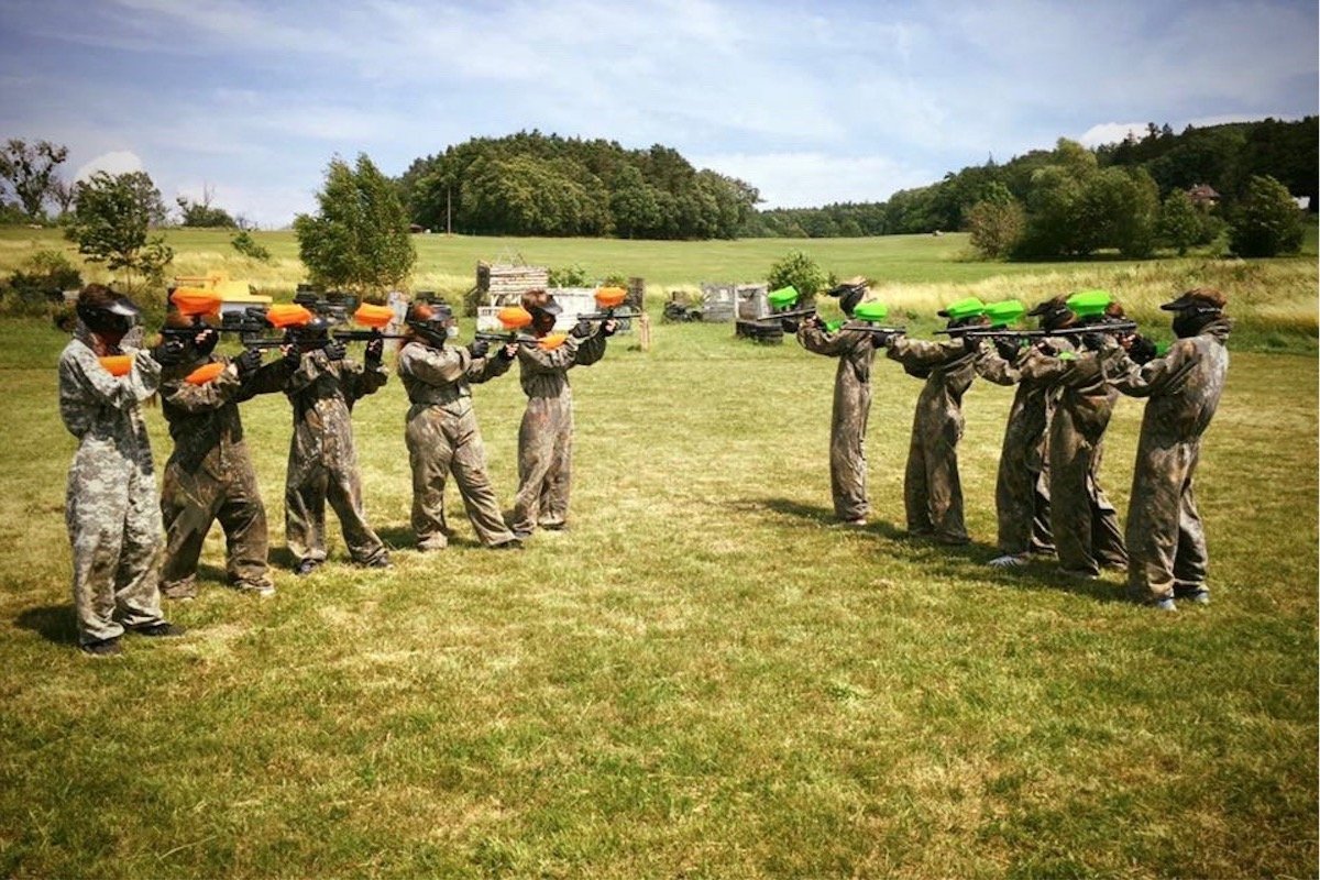 Adrenalinová paintballová střelba Holešov - sportovní paintball pro skupiny od 6 hráčů